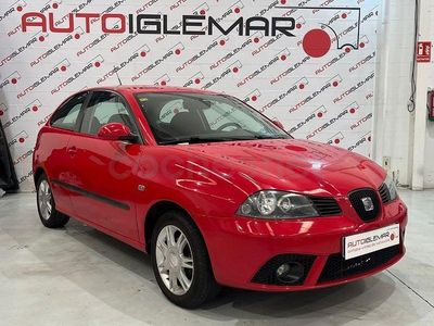 Usado Seat Ibiza 85 CV (62 kW) 2006 Rojo Utilitario
