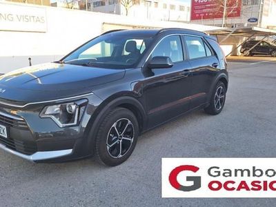 Usado Kia Niro 141 CV (103 kW) 2022 Gris SUV