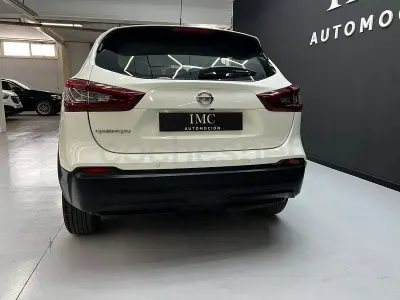 Usado Nissan Qashqai Acenta 115 CV (84 kW) 2021 Blanco SUV
