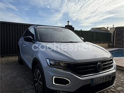 Usado VW T-Roc Advance 115 CV (84 kW) 2019 Gris / plata SUV