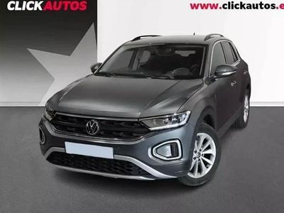 Gris Usado 2024 VW T-Roc Life SUV | 20.300 € (Precio justo)