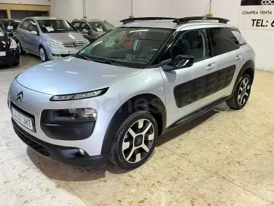Usado Citroën C4 Feel 82 CV (60 kW) 2015 Gris / plata Berlina
