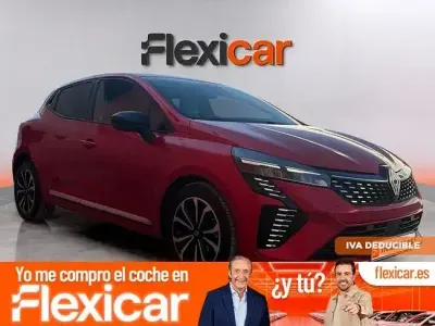 Usado Renault Clio Techno 90 CV (66 kW) 2025 Rojo Utilitario