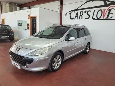 Gris / plata Usado 2005 Peugeot 307 Familiar | 3990 € (Precio justo)