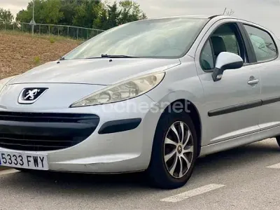 Usado Peugeot 207 75 CV (55 kW) 2007 Gris / plata Berlina