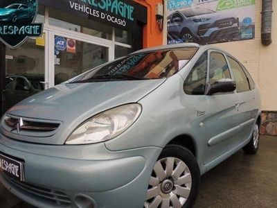 Usado Citroën Xsara Picasso Exclusive 90 CV (66 kW) 2002 Gris / plata Monovolumen