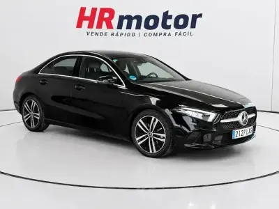 Usado Mercedes A180 116 CV (85 kW) 2022 Negro Berlina