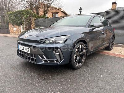 Usado Cupra Leon 150 CV (110 kW) 2025 Gris / plata Berlina