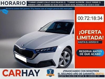 Usado Skoda Octavia 110 CV (80 kW) 2021 Blanco Familiar