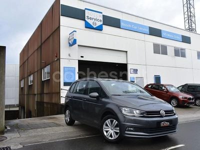 Gris / plata Usado 2019 VW Touran Advance Monovolumen | 22.900 € (Precio justo)