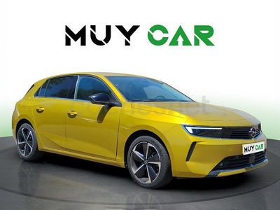 Usado Opel Astra Elegance 131 CV (96 kW) 2023 Amarillo Berlina