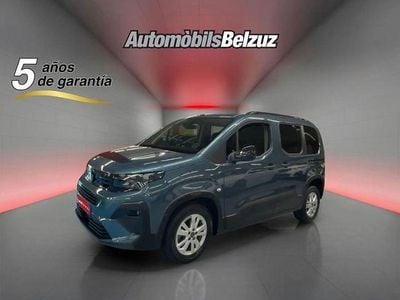 Usado Peugeot Rifter Allure 102 CV (75 kW) 2024 Azul Monovolumen