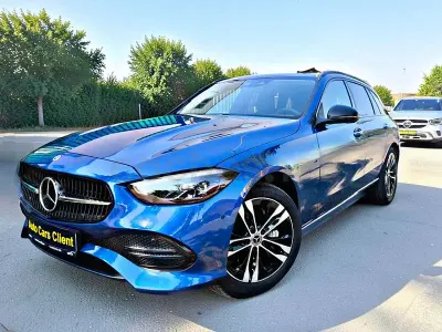 Usado Mercedes C300e 313 CV (230 kW) 2023 Azul Familiar