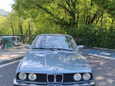 Gris / plata Usado 1992 BMW 320 Coupe | 11.000 €