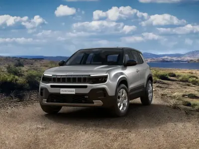 Usado Jeep Avenger Altitude 100 CV (73 kW) 2024 Gris SUV