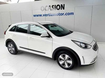 Usado Kia Niro 141 HP (103 kW) 2019 Branco SUV