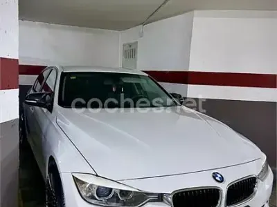 Begagnad BMW 318 Gran Turismo 143 HK (105 kW) 2014 Vit Sedan