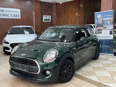 Usado Mini ONE 102 CV (75 kW) 2017 Verde Utilitario