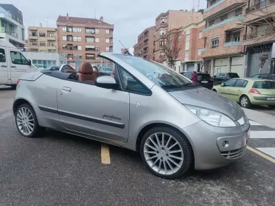 Usado Mitsubishi Colt Invite 109 CV (80 kW) 2008 Gris / plata Descapotable