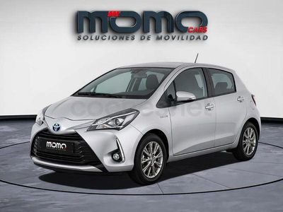 Usado Toyota Yaris Hybrid 100 CV (73 kW) 2018 Gris / plata Berlina