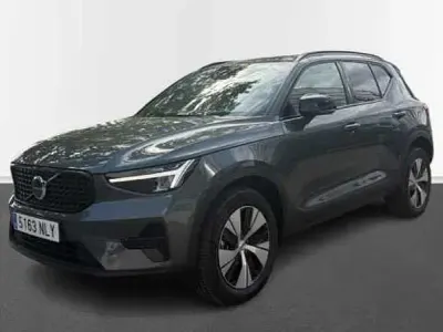Nuevo Volvo XC40 Plus 163 CV (119 kW) 2026 Verde SUV
