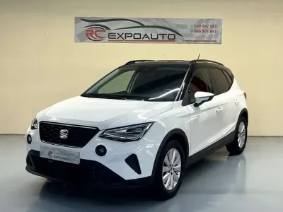 Usado Seat Arona Style 110 CV (80 kW) 2021 Blanco SUV