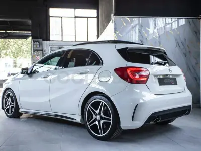 Usado Mercedes A250 AMG line 211 CV (155 kW) 2014 Blanco Utilitario