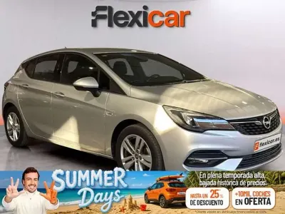 Usado Opel Astra Business Elegance 131 CV (96 kW) 2020 Gris Familiar