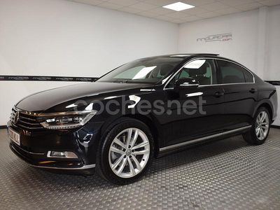 Negro Usado 2018 VW Passat Sportline Berlina | 15.900 € (Precio justo)