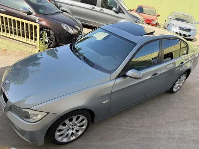 Usado BMW 318 143 CV (105 kW) 2008 Gris / plata Berlina