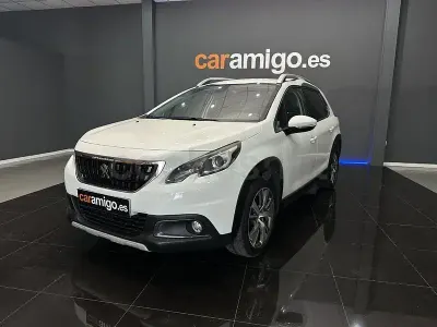 Usado Peugeot 2008 Allure 110 CV (80 kW) 2018 Blanco SUV