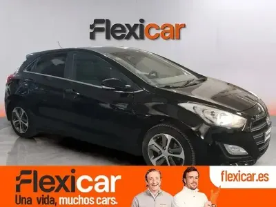 Usado Hyundai i30 Blackline 110 CV (80 kW) 2016 Negro Berlina