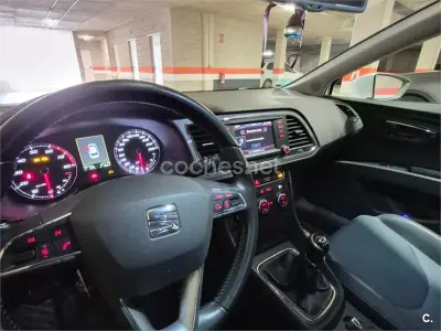 Usado Seat Leon Style 125 CV (91 kW) 2015 Blanco Berlina