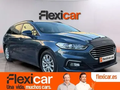 Usado Ford Mondeo Trend 188 CV (138 kW) 2020 Gris Familiar