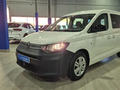 Usado VW Caddy 102 CV (75 kW) 2025 Blanco Monovolumen