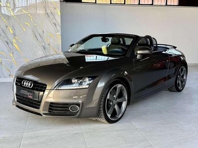 Begagnad Audi TT 211 HK (155 kW) 2011 Grå Sportkupé