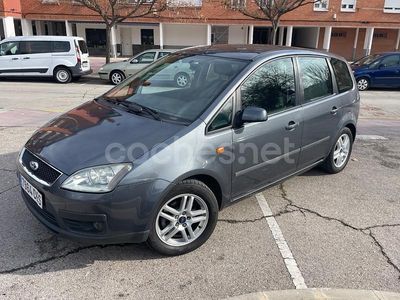 Usado Ford C-MAX Ghia 109 CV (80 kW) 2005 Gris / plata Monovolumen
