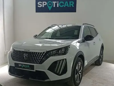 Usado Peugeot 2008 Allure 102 CV (75 kW) 2024 Blanco SUV
