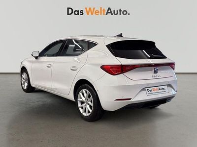 Begagnad Seat Leon Style 116 HK (85 kW) 2025 Vit Sedan