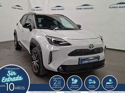 Usado Toyota Yaris Hybrid Sport 116 CV (85 kW) 2024 Gris / plata Berlina