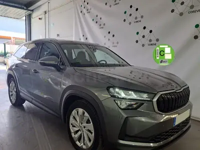 Usado Skoda Kodiaq 150 CV (110 kW) 2024 Gris / plata SUV