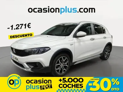 Begagnad Fiat Tipo Cross 130 HK (95 kW) 2023 Vit Sedan