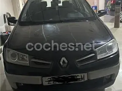 Usado Renault Mégane Expression 115 CV (84 kW) 2006 Negro Berlina