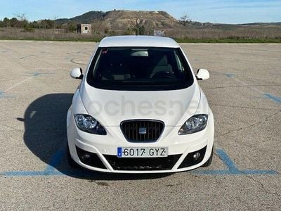 Usado Seat Altea Reference 105 CV (77 kW) 2010 Blanco Monovolumen