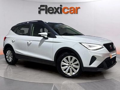 Usado Seat Arona Style 116 CV (85 kW) 2022 Blanco SUV