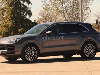 Usado Porsche Cayenne Platinum Edition 340 CV (250 kW) 2021 Gris / plata SUV