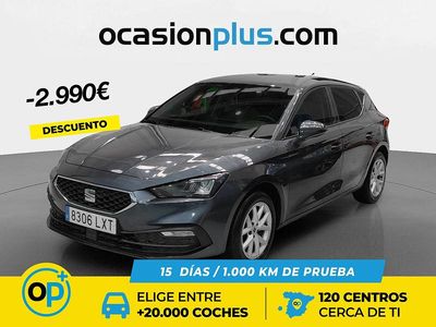 Usado Seat Leon Style 130 CV (95 kW) 2022 Gris
