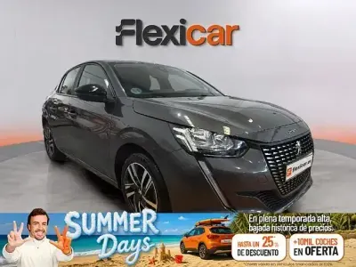 Usado Peugeot 208 Active 100 CV (73 kW) 2023 Gris Utilitario