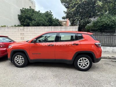Usado Jeep Compass Sport 120 CV (88 kW) 2020 Rojo SUV