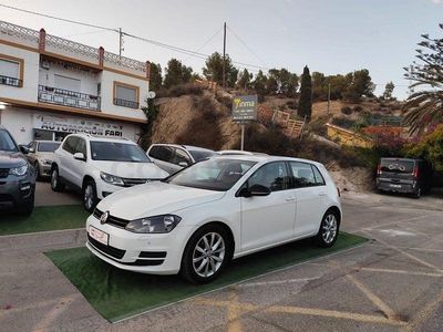 Usado VW Golf VII Advance 115 CV (84 kW) 2017 Blanco Berlina